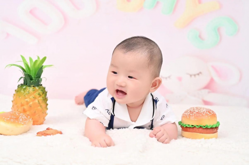 图木舒克宝宝在妈妈肚子里